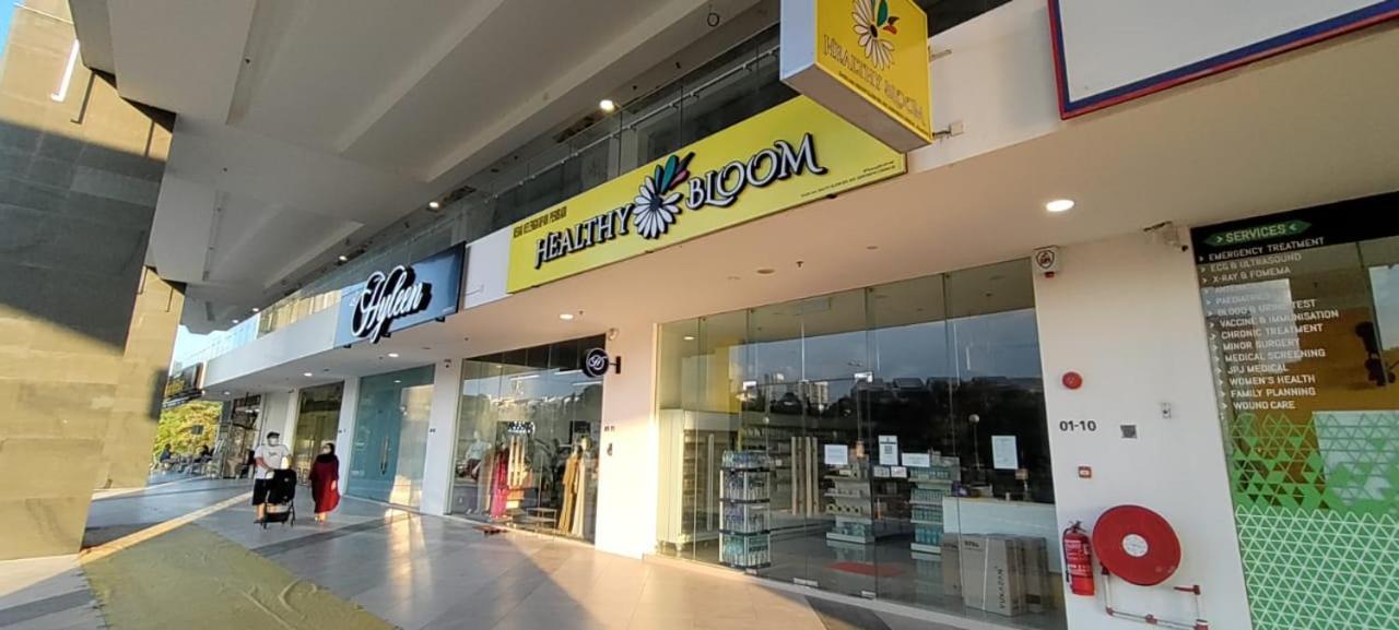 Santai Homestay Cyberjaya Buitenkant foto