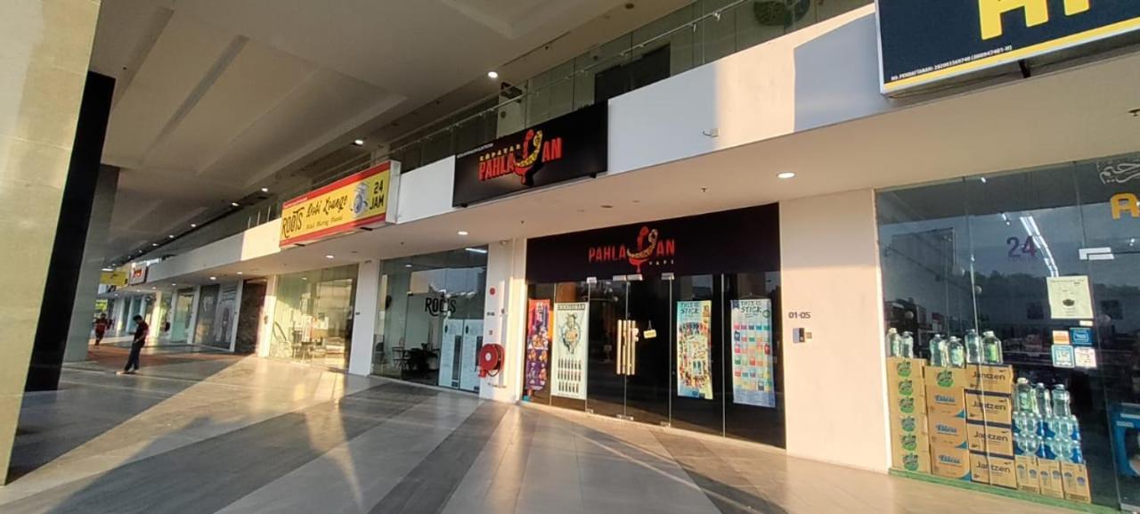 Santai Homestay Cyberjaya Buitenkant foto