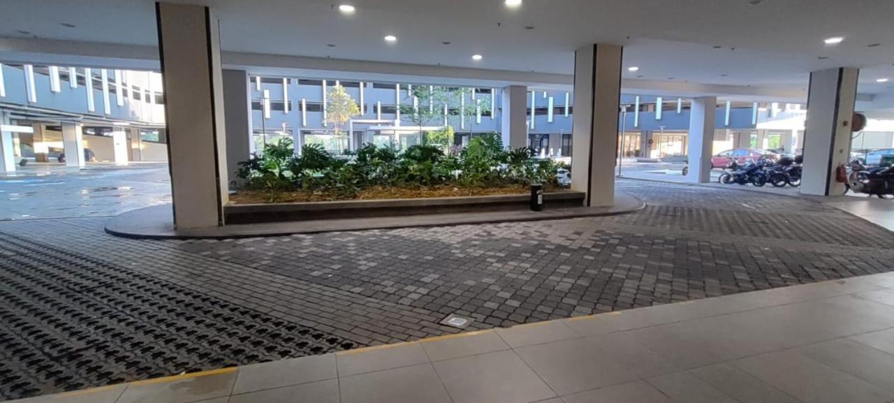 Santai Homestay Cyberjaya Buitenkant foto
