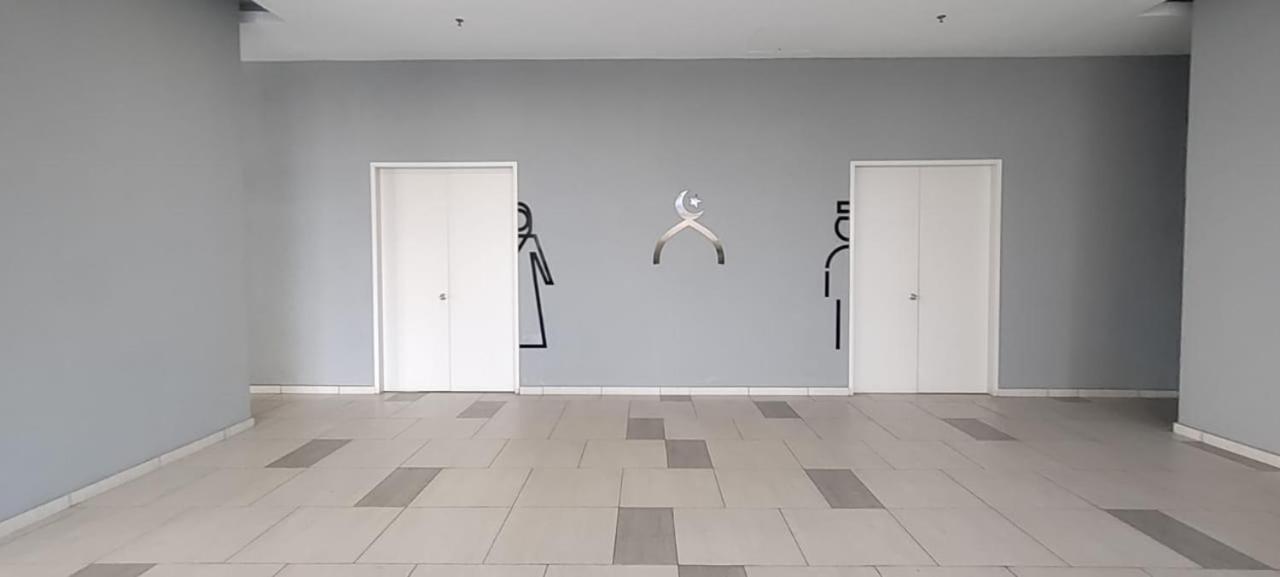 Santai Homestay Cyberjaya Buitenkant foto